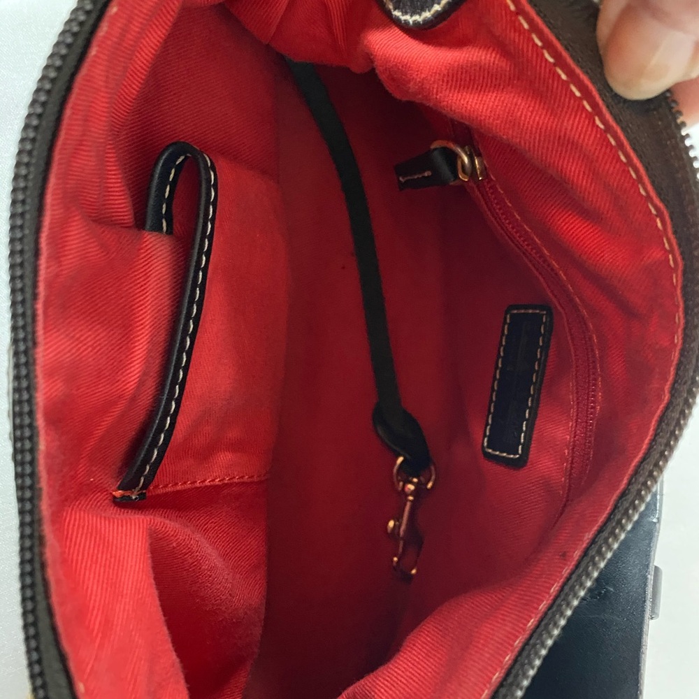 EUC! Dooney & Bourke logo purse - Picture 12 of 12